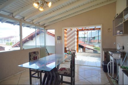 Casa à venda com 120m², 4 quartos e 4 vagasEspaço Gourmet