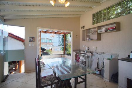 Casa à venda com 120m², 4 quartos e 4 vagasEspaço Gourmet