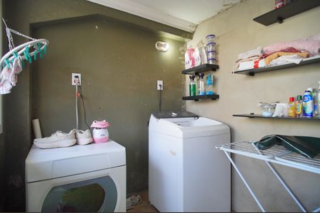 Casa à venda com 120m², 4 quartos e 4 vagasÁrea de Serviço