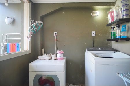 Casa à venda com 120m², 4 quartos e 4 vagasÁrea de Serviço