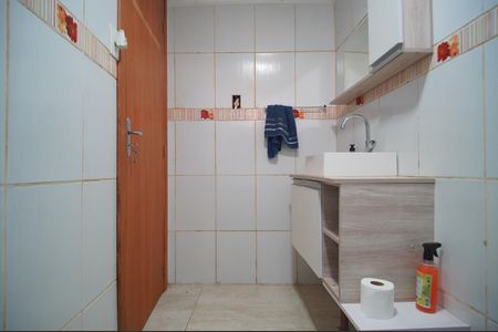 Casa à venda com 120m², 4 quartos e 4 vagasBanheiro da Suíte 2