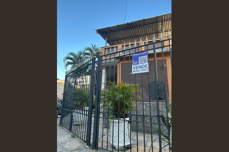 Casa de condomínio à venda com 120m², 8 quartos e 4 vagas