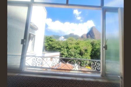 Apartamento à venda com 50m², 2 quartos e sem vagaVista