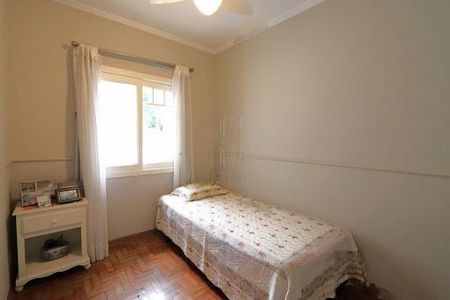 Casa à venda com 4 quartos, 212m² em Vila Deodoro, São Paulo