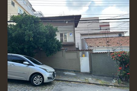 Casa à venda com 70m², 2 quartos e sem vagaFachada + placa