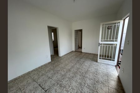 Casa à venda com 70m², 2 quartos e sem vagaSala