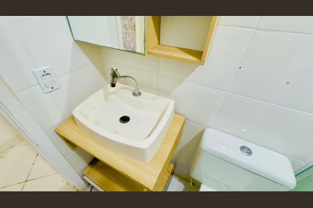 Apartamento para alugar com 64m², 2 quartos e sem vaga Apartamento para alugar com 64m², 2 quartos e sem vagaBanheiro