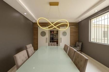 Casa à venda com 4 quartos, 300m² em Jardim das Bandeiras, São Paulo