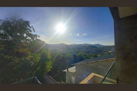 Casa à venda com 273m², 3 quartos e 4 vagas