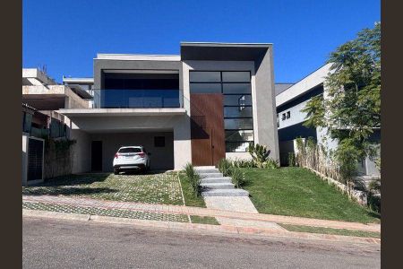 Casa à venda com 386m², 4 quartos e 4 vagas