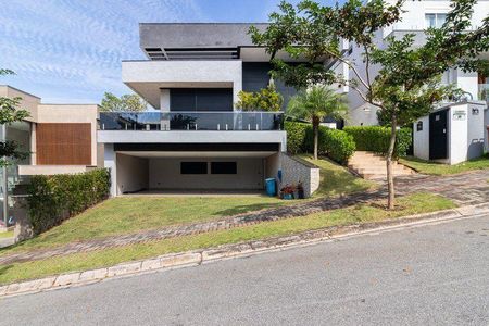 Casa à venda com 302m², 3 quartos e 6 vagas