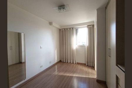 Apartamento à venda com 2 quartos, 65m² em Jardim Ester Yolanda, São Paulo