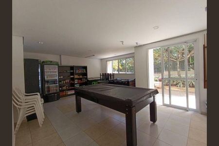Apartamento à venda com 2 quartos, 65m² em Jardim Ester Yolanda, São Paulo