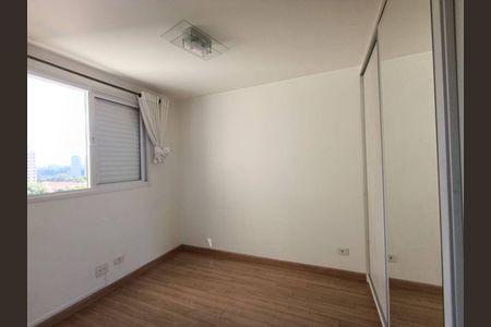 Apartamento à venda com 2 quartos, 65m² em Jardim Ester Yolanda, São Paulo