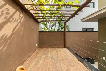 Casa à venda com 230m², 3 quartos e 6 vagas