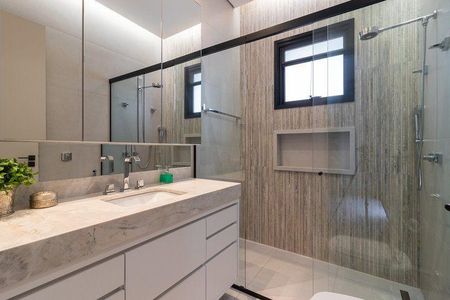 Casa à venda com 230m², 3 quartos e 6 vagas
