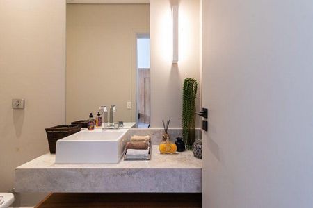 Casa à venda com 230m², 3 quartos e 6 vagas
