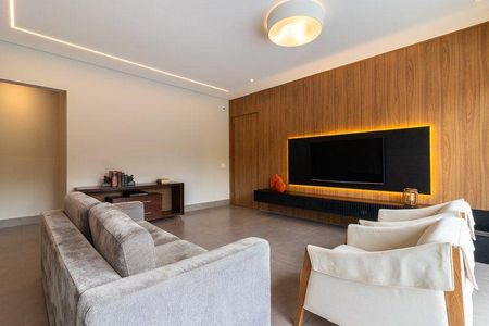 Casa à venda com 230m², 3 quartos e 6 vagas
