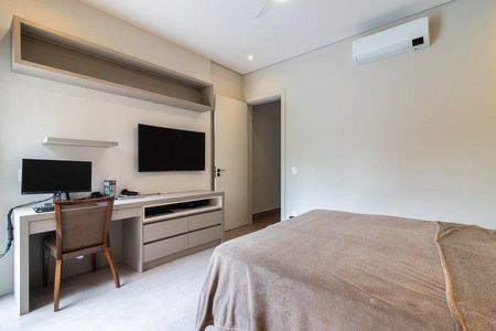 Casa à venda com 230m², 3 quartos e 6 vagas