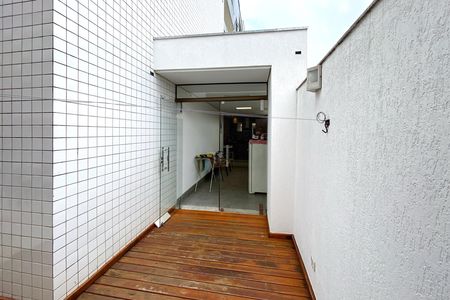 Apartamento à venda com 157m², 3 quartos e 2 vagas Apartamento à venda com 157m², 3 quartos e 2 vagasVaranda