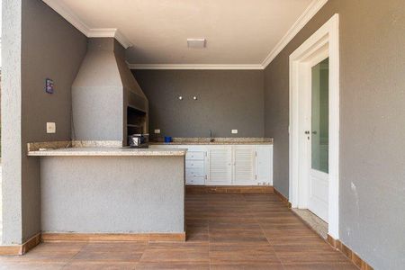 Casa para alugar com 430m², 4 quartos e 6 vagas