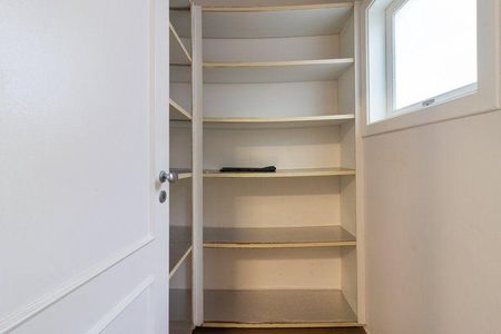 Casa para alugar com 430m², 4 quartos e 6 vagas