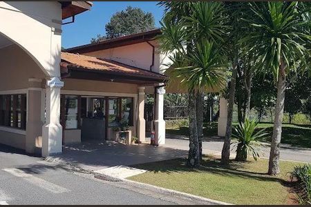 Casa para alugar com 430m², 4 quartos e 6 vagas