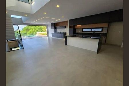 Casa à venda com 310m², 3 quartos e 4 vagas