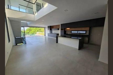 Casa à venda com 310m², 3 quartos e 4 vagas