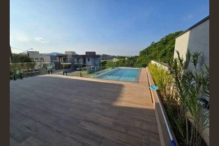 Casa à venda com 310m², 3 quartos e 4 vagas