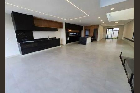 Casa à venda com 310m², 3 quartos e 4 vagas
