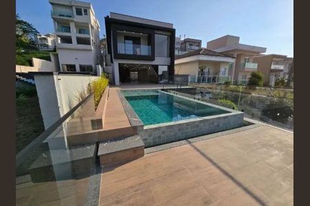 Casa à venda com 310m², 3 quartos e 4 vagas