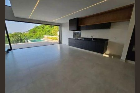 Casa à venda com 3 quartos, 310m² em Suru, Barueri