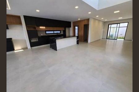 Casa à venda com 310m², 3 quartos e 4 vagas