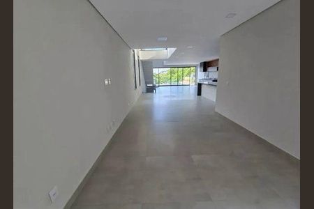 Casa à venda com 310m², 3 quartos e 4 vagas