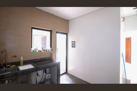Casa à venda com 330m², 4 quartos e 4 vagas Casa à venda com 330m², 4 quartos e 4 vagasCozinha da Área comum