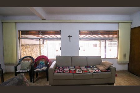 Casa à venda com 4 quartos, 330m² em Quinta da Paineira, São Paulo