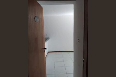 Entrada de apartamento para alugar com 1 quarto, 51m² em Caminho das Árvores, Salvador