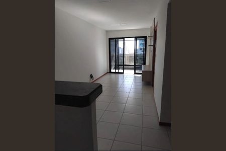 Sala de apartamento para alugar com 1 quarto, 51m² em Caminho das Árvores, Salvador