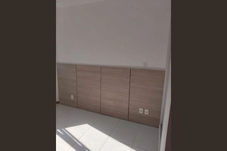 Quarto de apartamento para alugar com 1 quarto, 51m² em Caminho das Árvores, Salvador