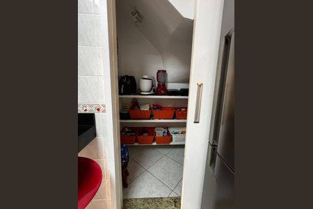 Casa à venda com 131m², 3 quartos e 4 vagas