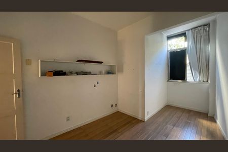 Quarto 2 de apartamento para alugar com 2 quartos, 80m² em Praia da Bandeira, Rio de Janeiro