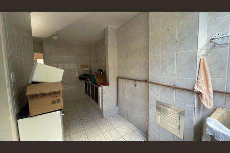 Apartamento para alugar com 80m², 2 quartos e 1 vaga Apartamento para alugar com 80m², 2 quartos e 1 vagaCozinha e Área de Serviço