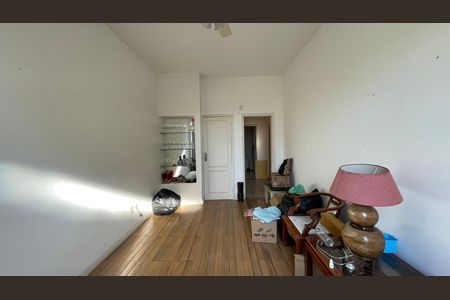 Sala de apartamento para alugar com 2 quartos, 80m² em Praia da Bandeira, Rio de Janeiro