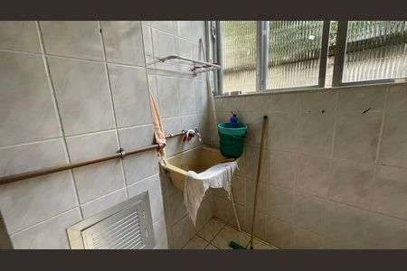 Apartamento para alugar com 80m², 2 quartos e 1 vaga Apartamento para alugar com 80m², 2 quartos e 1 vagaCozinha e Área de Serviço