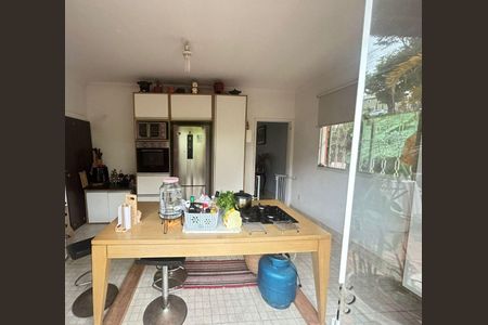 Casa à venda com 290m², 3 quartos e 2 vagas