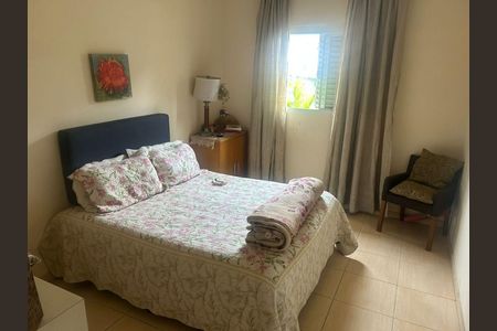 Casa à venda com 3 quartos, 290m² em Suru, Barueri