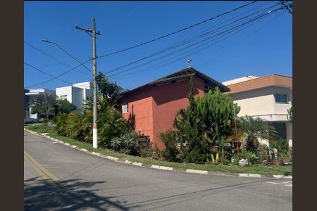 Casa à venda com 290m², 3 quartos e 2 vagas