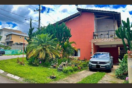 Casa à venda com 290m², 3 quartos e 2 vagas