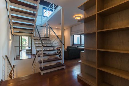 Casa de condomínio para alugar com 270m², 3 quartos e 2 vagas Casa de condomínio para alugar com 270m², 3 quartos e 2 vagasSala 2